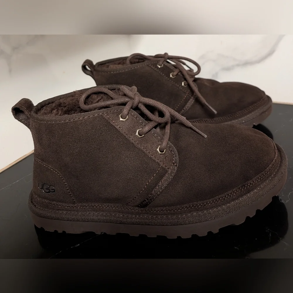 UGG stylish dark